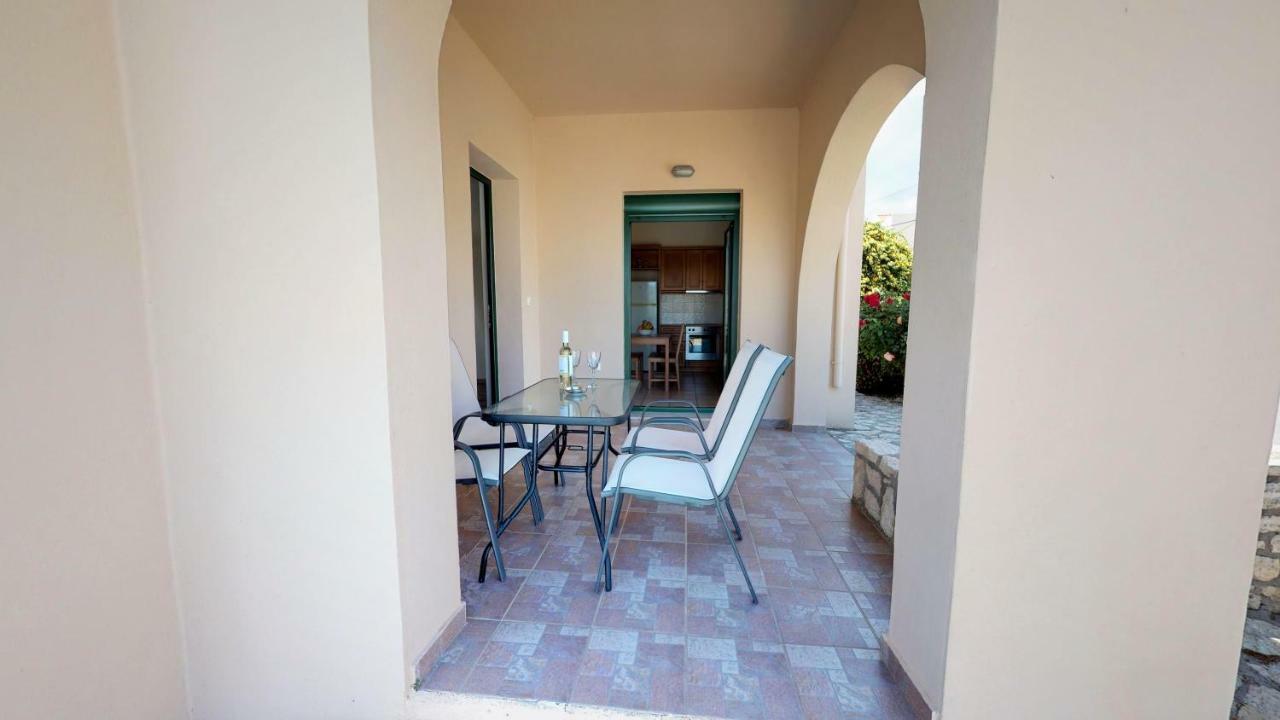 Villa Eleni Asprouliánoi Exteriör bild